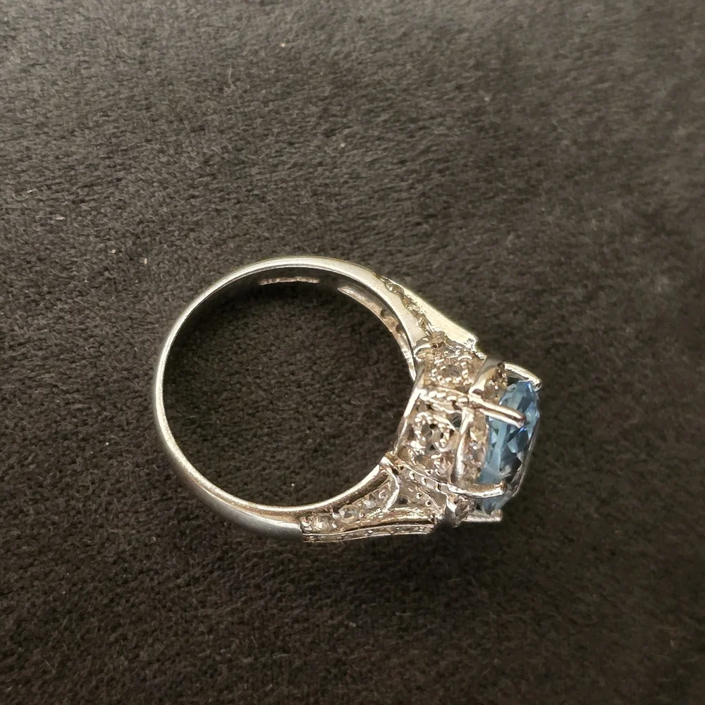 .925 Sterling Silver Ring Lab Grown Aqua And Cubic Zirconia Stones. Size 6 - Picture 9 of 9